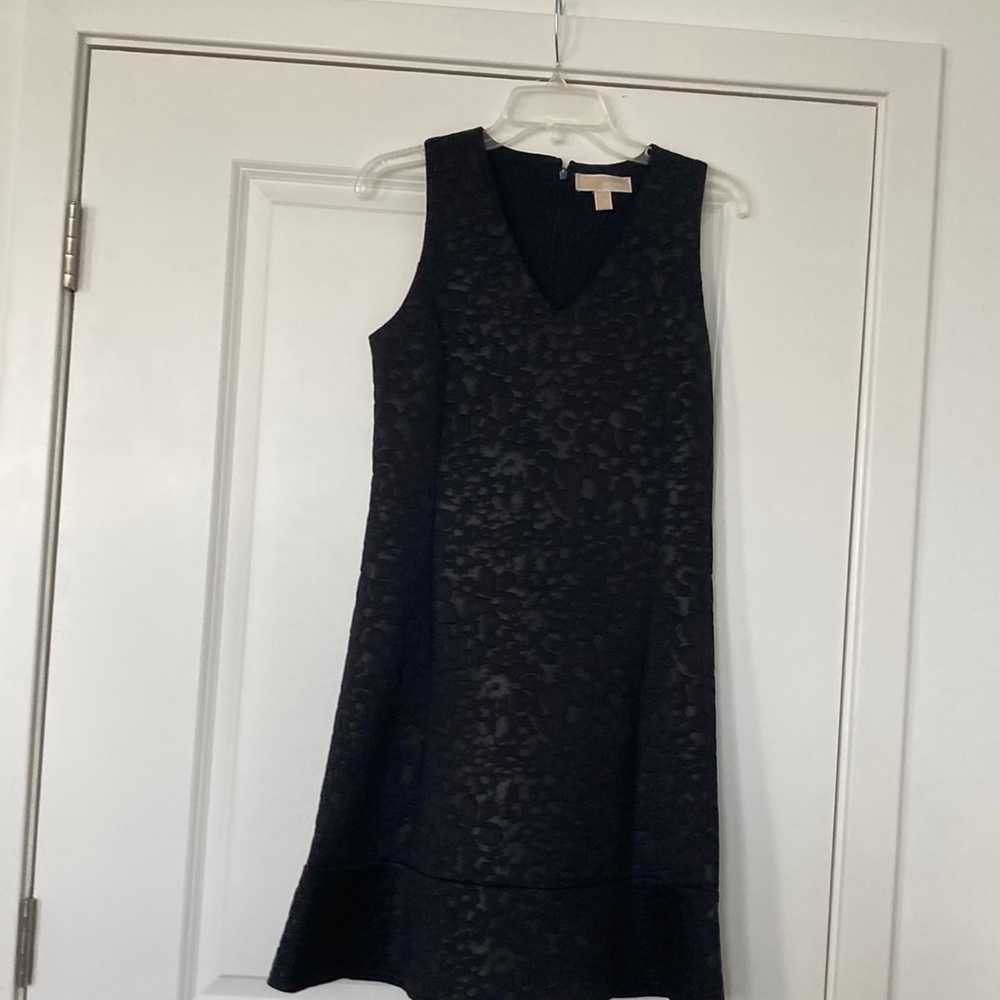 MICHAEL Michael Kors Black Sleeveless V-Neck A-Line dress